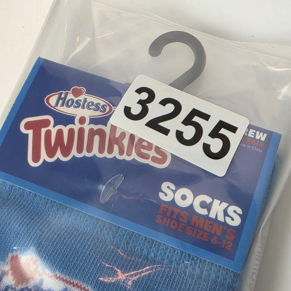 Hostess Twinkies Crew Socks Fits Men Shoe Size 6-12 Blue Orange Treat‎ Novelty - Picture 8 of 8